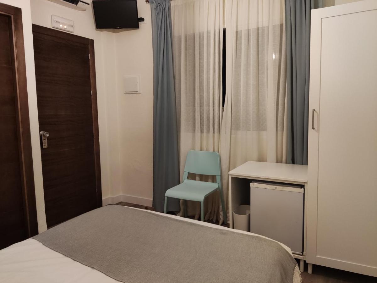 Hostal Andalucia Чипиона Экстерьер фото