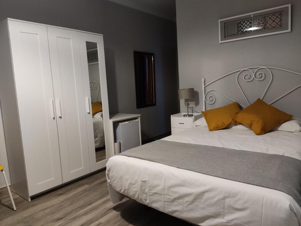 Hostal Andalucia Чипиона Экстерьер фото